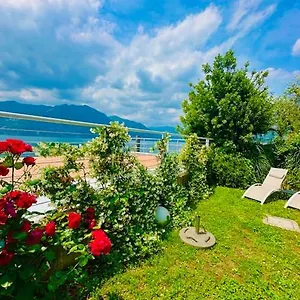 Dock House Marone